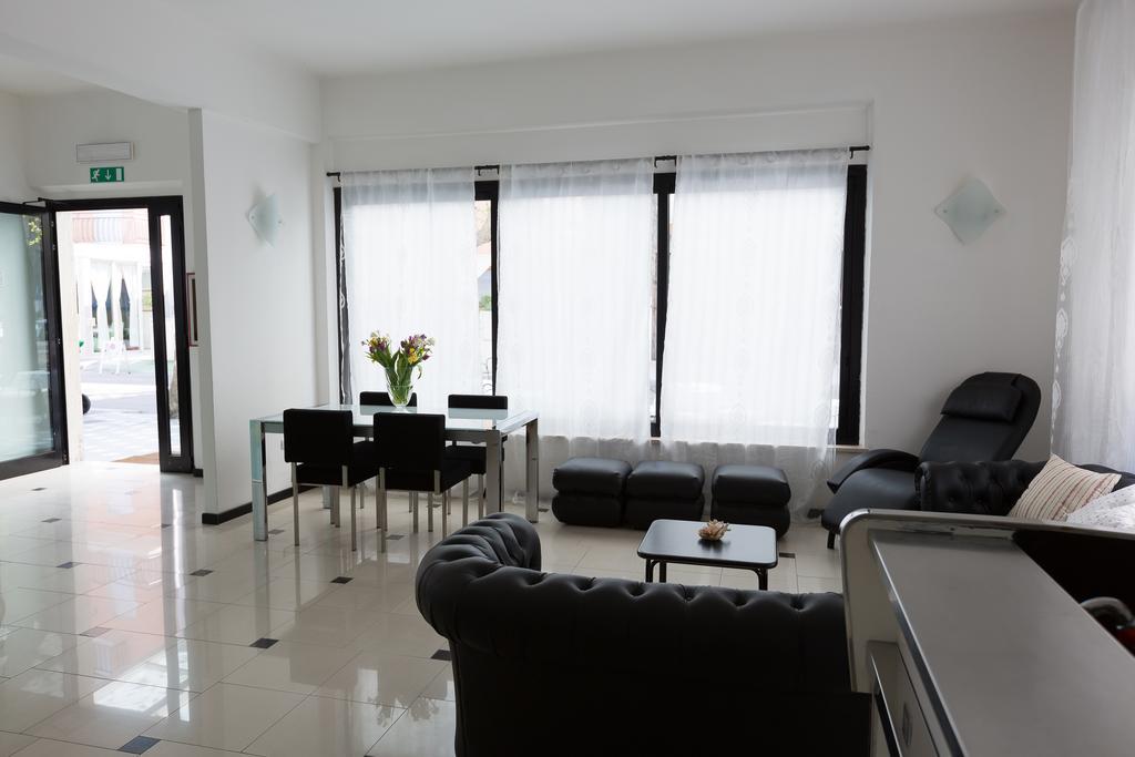 Hotel Ginevra Cattolica