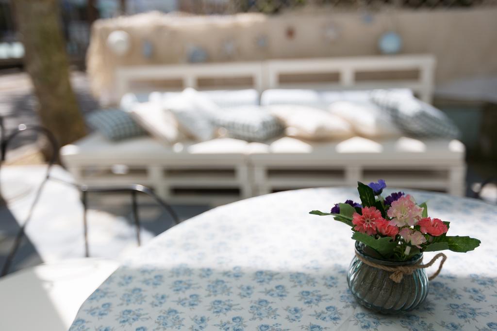 Ginevra Hotel *